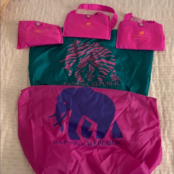 Banana Republic Accessories - Banana Republic reusable bags